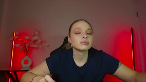 Violla online show from 12-17-25, 05:35