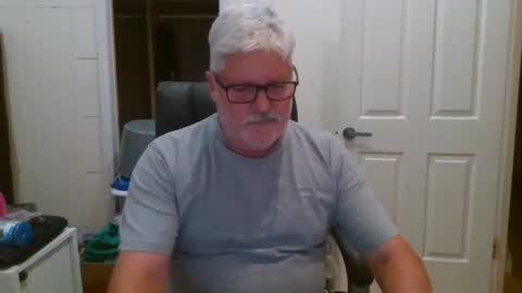 Snapshot of viper654321 chatting on 11-26-25, 08:04 viper654321 online show from 11-26-25, 08:04