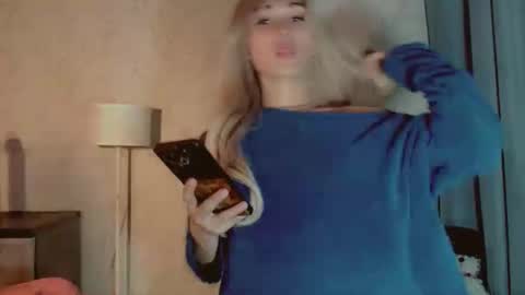 Pearl online show from 12-17-25, 04:24