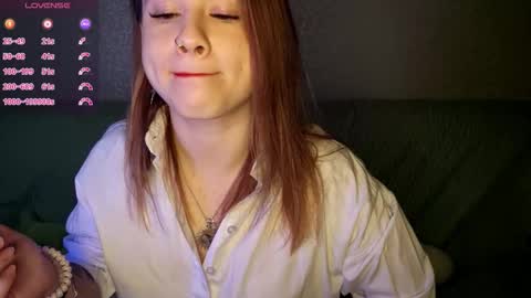 Mia online show from 11-08-25, 11:43