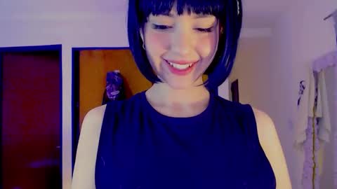 Snapshot of virtualchica chatting on 09-12-25, 04:01 Minerva online show from 09-12-25, 04:01