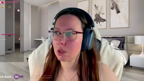 Snapshot of visecret chatting on 11-11-25, 02:11 Victoria Romans online show from 11-11-25, 02:11