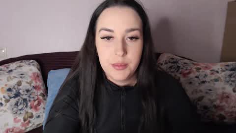 Vitalina online show from 11-20-25, 01:11