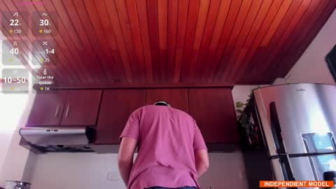 Vito Ferrer online show from 10-25-25, 03:29