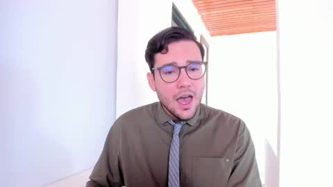 Vito Ferrer online show from 11-17-25, 03:51