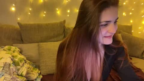 vivalenti_kiss online show from 12-21-25, 05:09