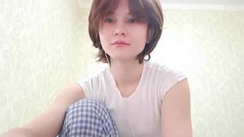 Snapshot of vivatrude chatting on 02-13-26, 10:44 Sonya online show from 02-13-26, 10:44