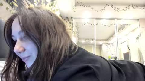 Viv online show from 11-09-25, 07:34