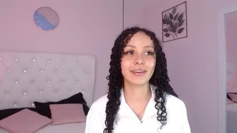 Vivi online show from 10-12-25, 03:27