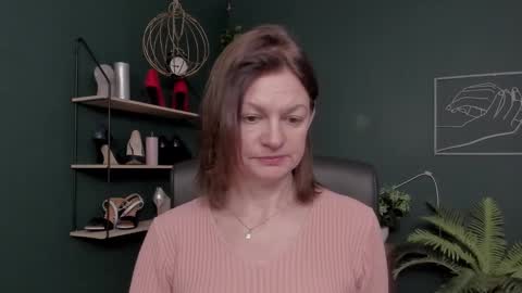 Snapshot of vivian_dream chatting on 12-02-25, 06:41 Vivian online show from 12-02-25, 06:41