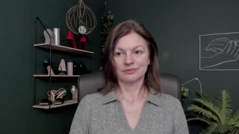 Snapshot of vivian_dream chatting on 12-03-25, 07:05 Vivian online show from 12-03-25, 07:05