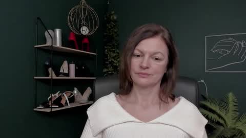 Snapshot of vivian_dream chatting on 12-05-25, 07:50 Vivian online show from 12-05-25, 07:50