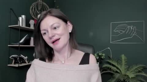 Snapshot of vivian_dream chatting on 02-06-26, 07:02 Vivian online show from 02-06-26, 07:02