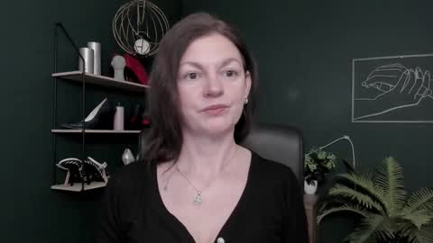 Snapshot of vivian_dream chatting on 02-18-26, 09:38 Vivian online show from 02-18-26, 09:38