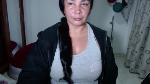 vivian_milf_paint online show from 02-23-26, 11:35