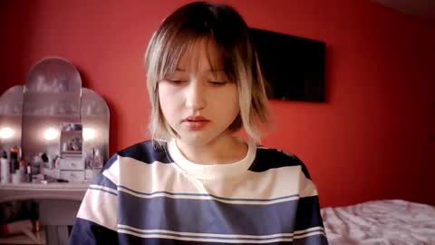 Aurora online show from 12-15-25, 09:24