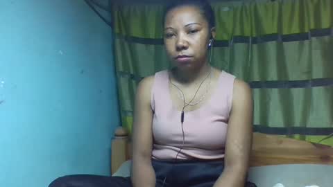 viviane0812 online show from 09-26-25, 07:07