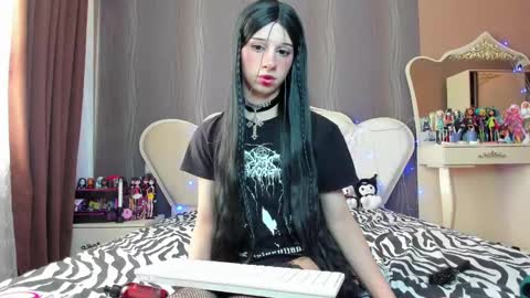 Vivian online show from 01-11-25, 12:18