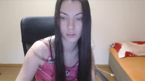 Vivian Gray online show from 12-07-24, 07:32