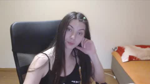 Vivian Gray online show from 12-11-24, 07:25