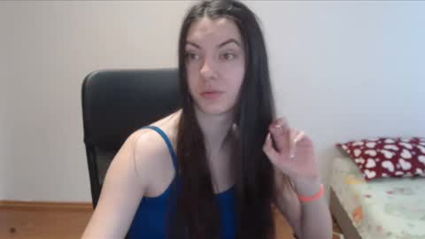 Vivian Gray online show from 01-01-25, 11:05