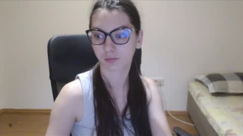 Vivian Gray online show from 03-07-25, 12:37
