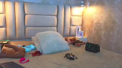 VivianRose online show from 12-31-24, 03:12