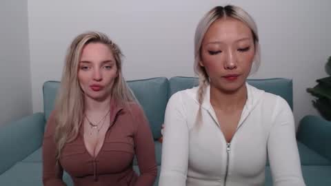 vivianwinters online show from 11-21-25, 07:45