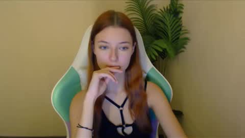 Vivien online show from 12-12-24, 09:40