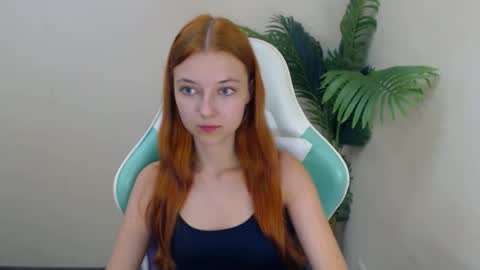 Vivien online show from 09-30-25, 06:24