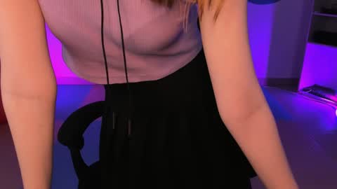 Vivien online show from 12-03-24, 04:17