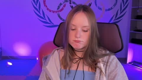 Vivien online show from 12-09-24, 07:07