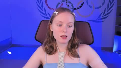 Vivien online show from 12-11-24, 05:26