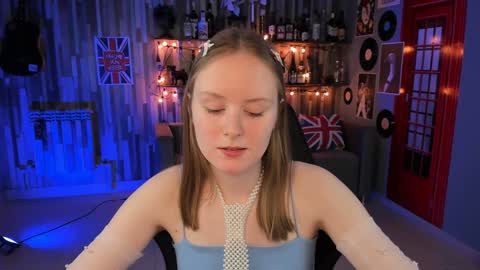 Vivien online show from 12-12-24, 05:26