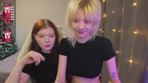 chatur babes online show from 12-17-25, 08:15