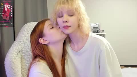 Snapshot of vivy_ chatting on 02-10-26, 08:24 chatur babes online show from 02-10-26, 08:24