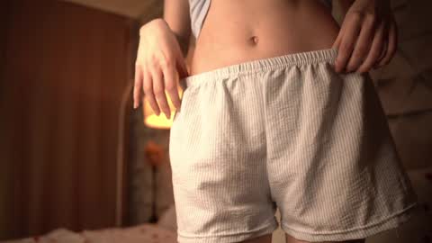 Snapshot of vixcx_ chatting on 10-26-25, 10:58 vixcx_ online show from 10-26-25, 10:58