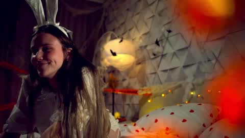 Snapshot of vixcx_ chatting on 10-30-25, 03:24 vixcx_ online show from 10-30-25, 03:24