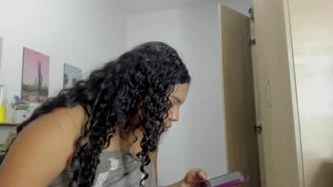 vixenlust17 online show from 02-25-26, 02:10