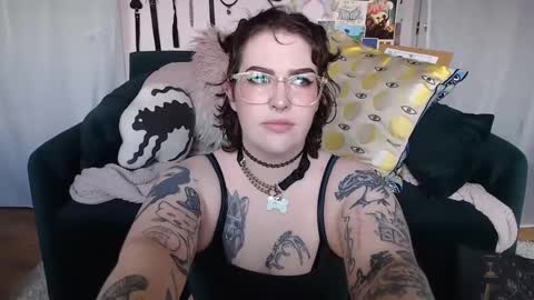 VIXIN online show from 10-01-25, 04:02