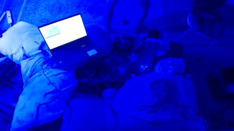 Snapshot of vknow chatting on 02-15-25, 10:44 vknow online show from 02-15-25, 10:44