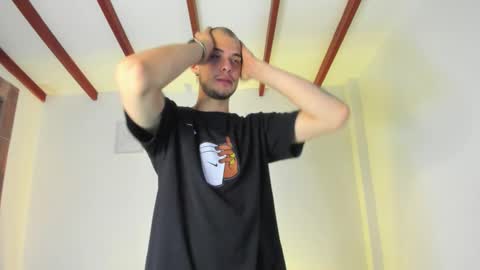 Snapshot of vlad__night chatting on 02-17-26, 04:20 Vlad online show from 02-17-26, 04:20