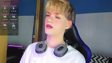 Vlad  online show from 10-23-25, 02:16