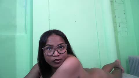 voagelle online show from 02-26-25, 04:45