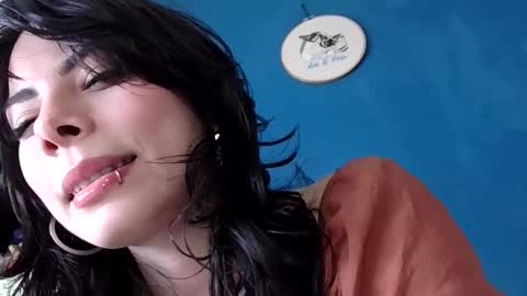 vodka girl online show from 10-07-25, 05:43