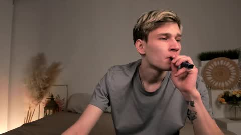 Snapshot of volan_starts chatting on 02-09-26, 04:05 Dan online show from 02-09-26, 04:05