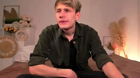 Snapshot of volan_starts chatting on 02-28-26, 12:06 Dan online show from 02-28-26, 12:06