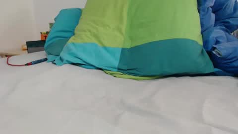 volvic_0904 online show from 03-04-26, 08:15