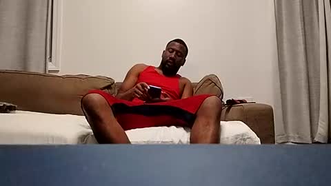 Snapshot of vondon69 chatting on 10-27-25, 03:10 Dashawn online show from 10-27-25, 03:10