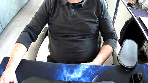 Vonn online show from 10-22-25, 07:41